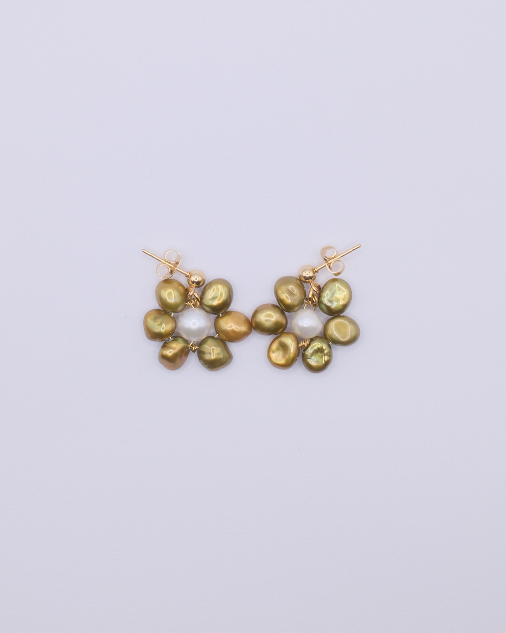 Ellie Pearl Flower Earrings