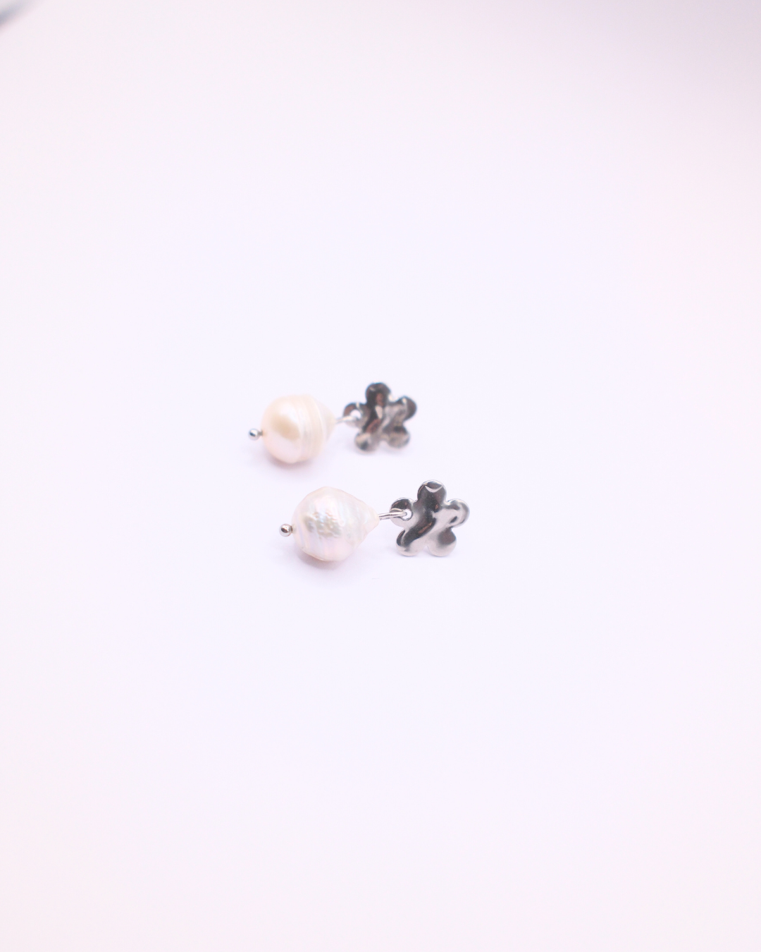 Flower Pearl Earrings