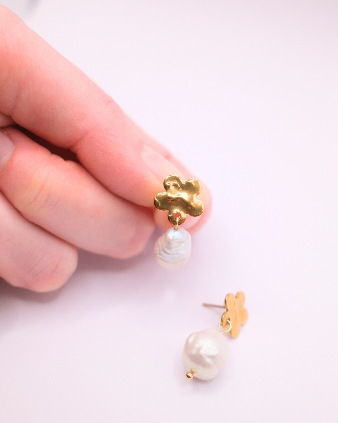 Flower Pearl Earrings