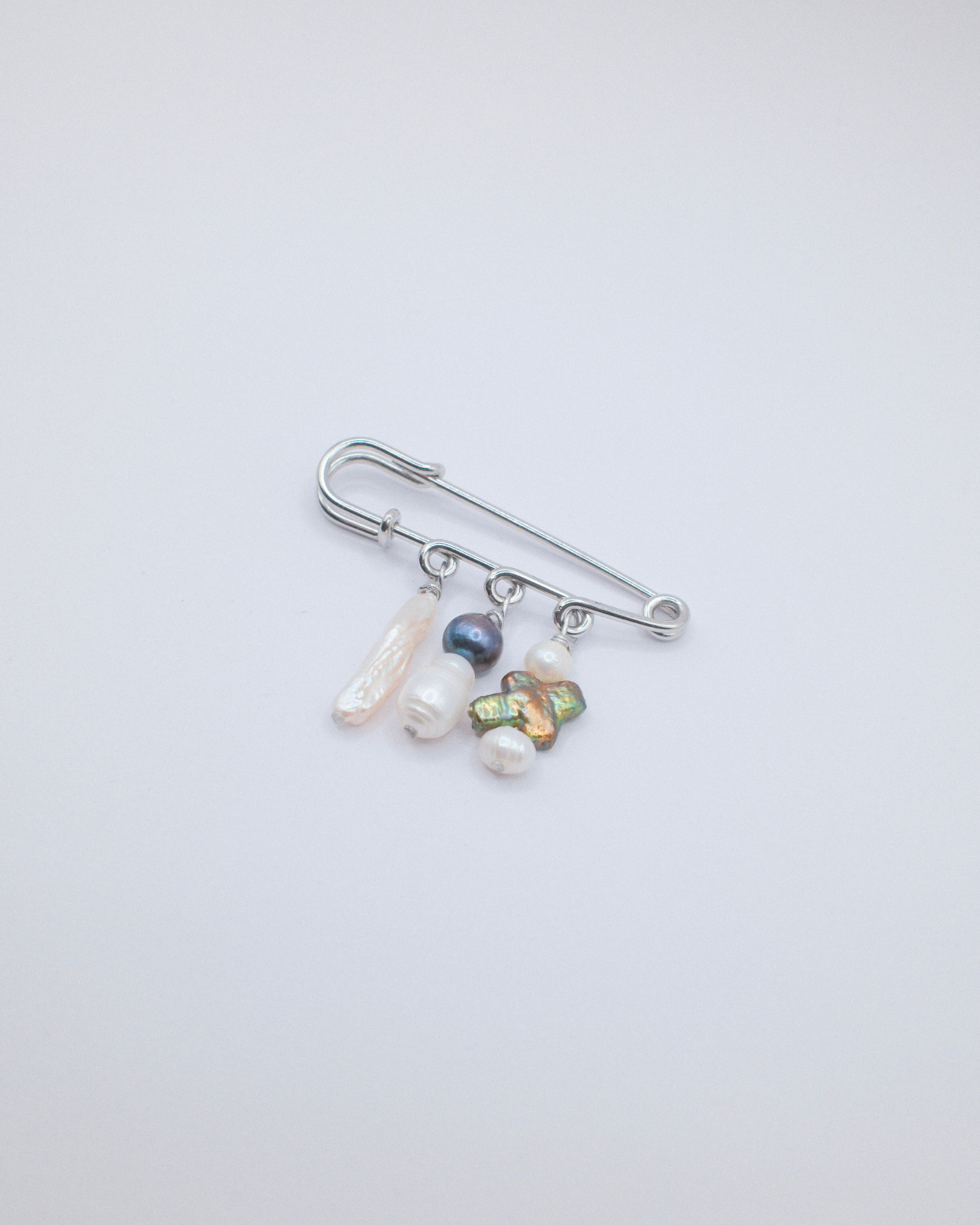 Puffaura Pin Brooch - Cross
