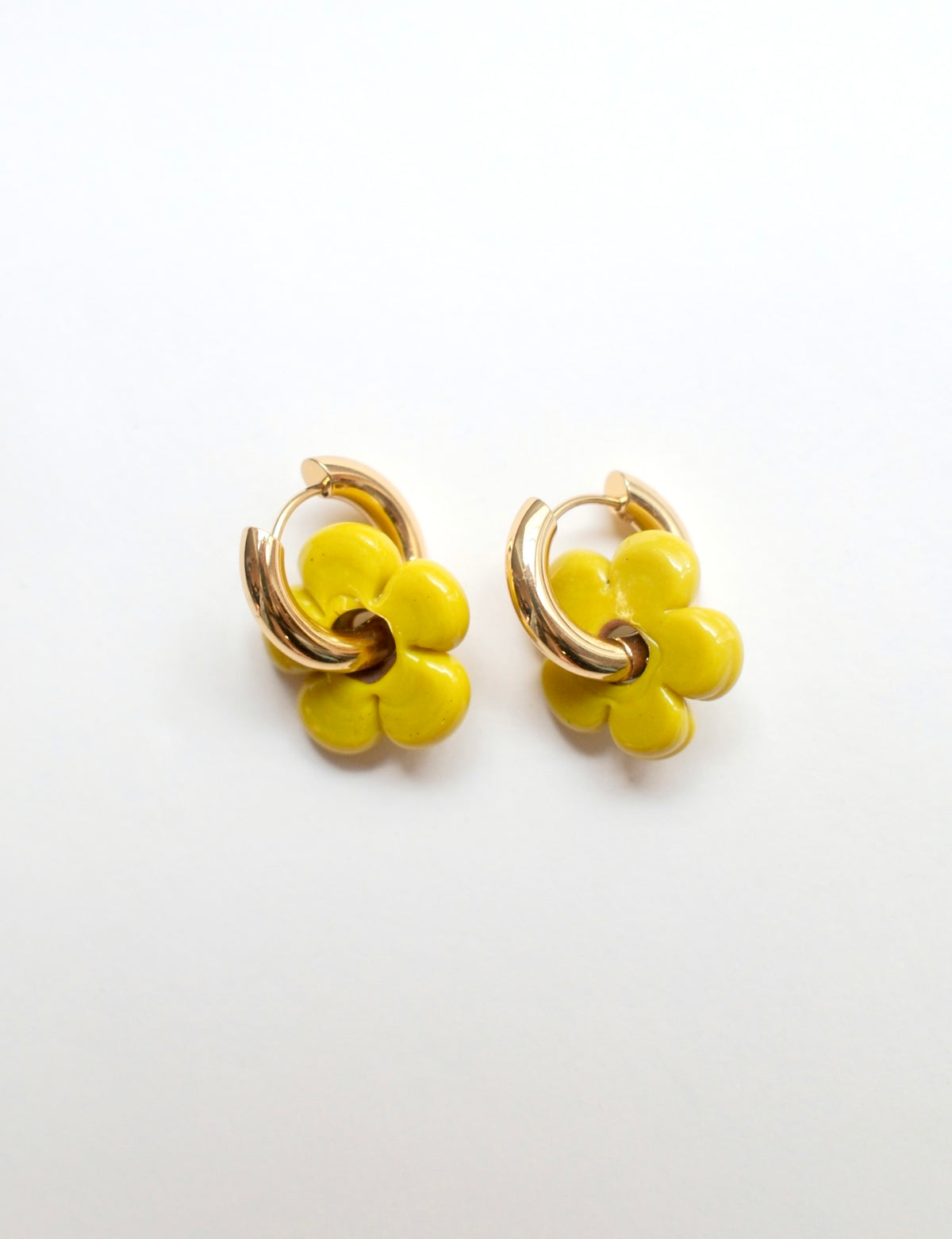 Isla Flower Earrings