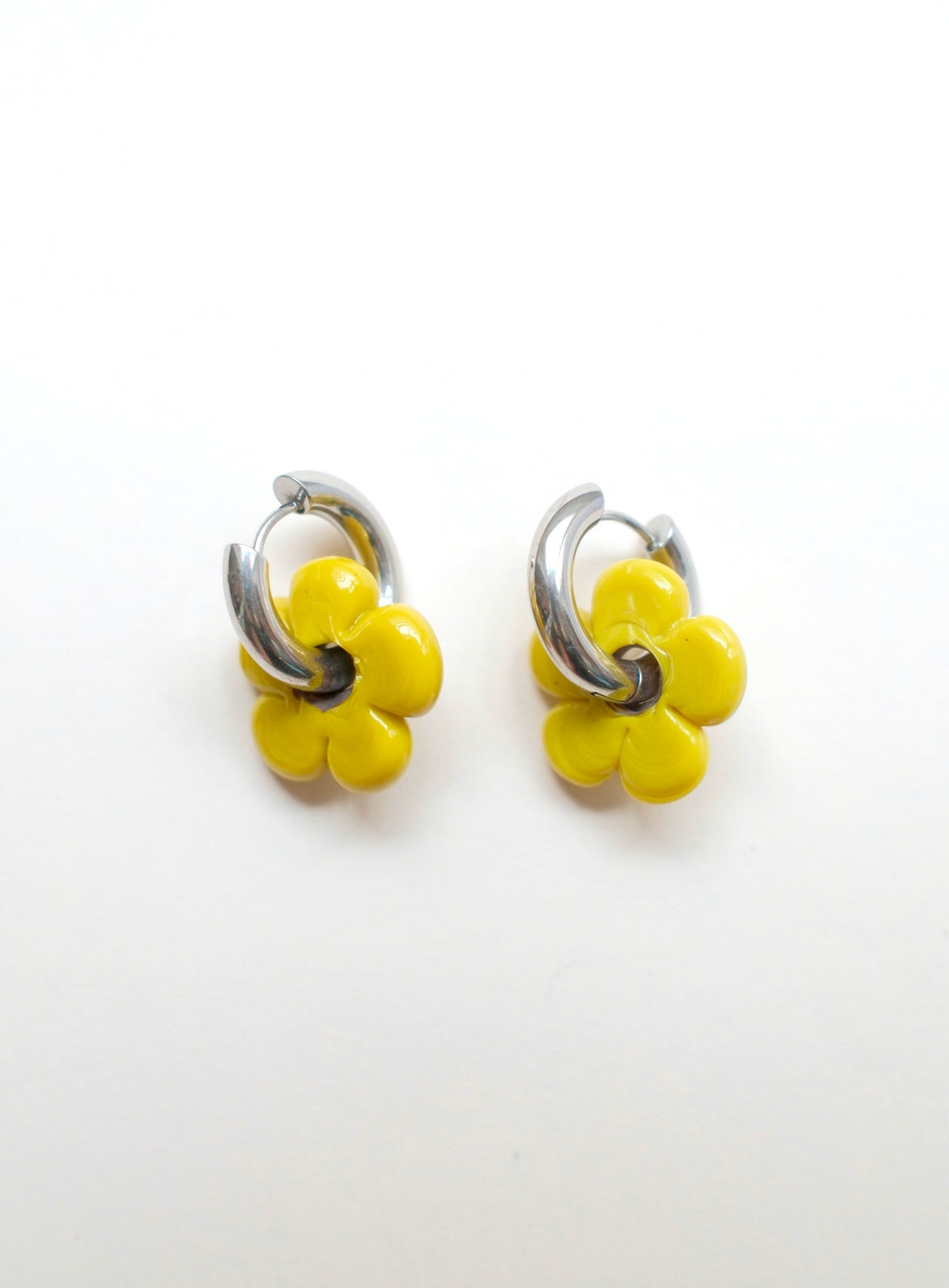 Isla Flower Earrings