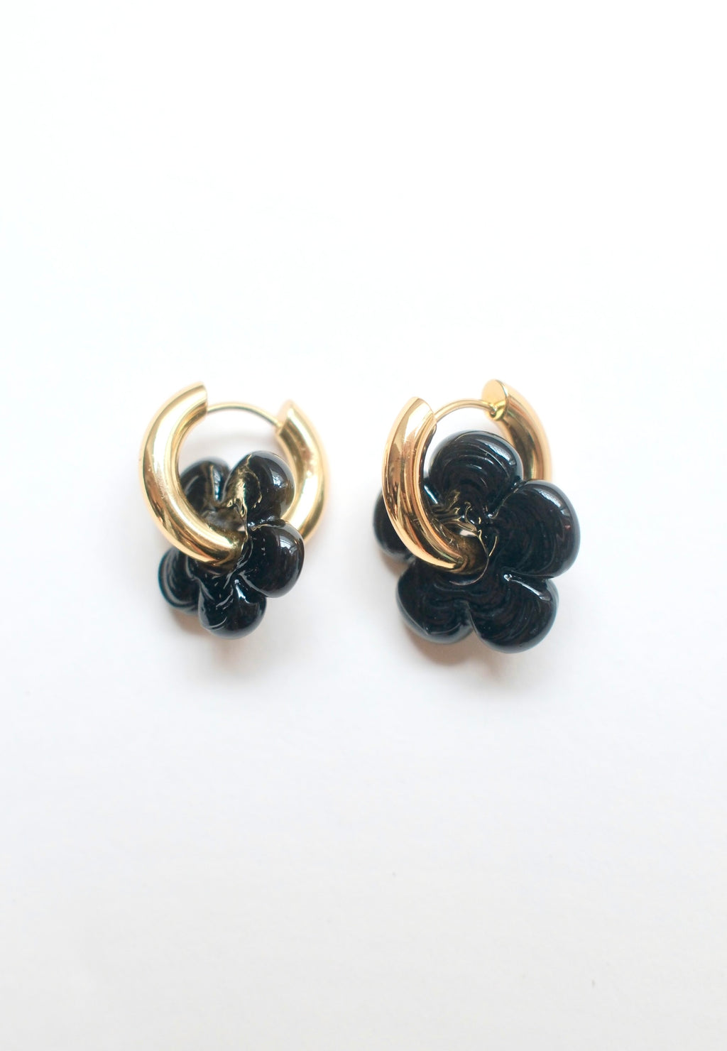 Isla Flower Earrings - Black