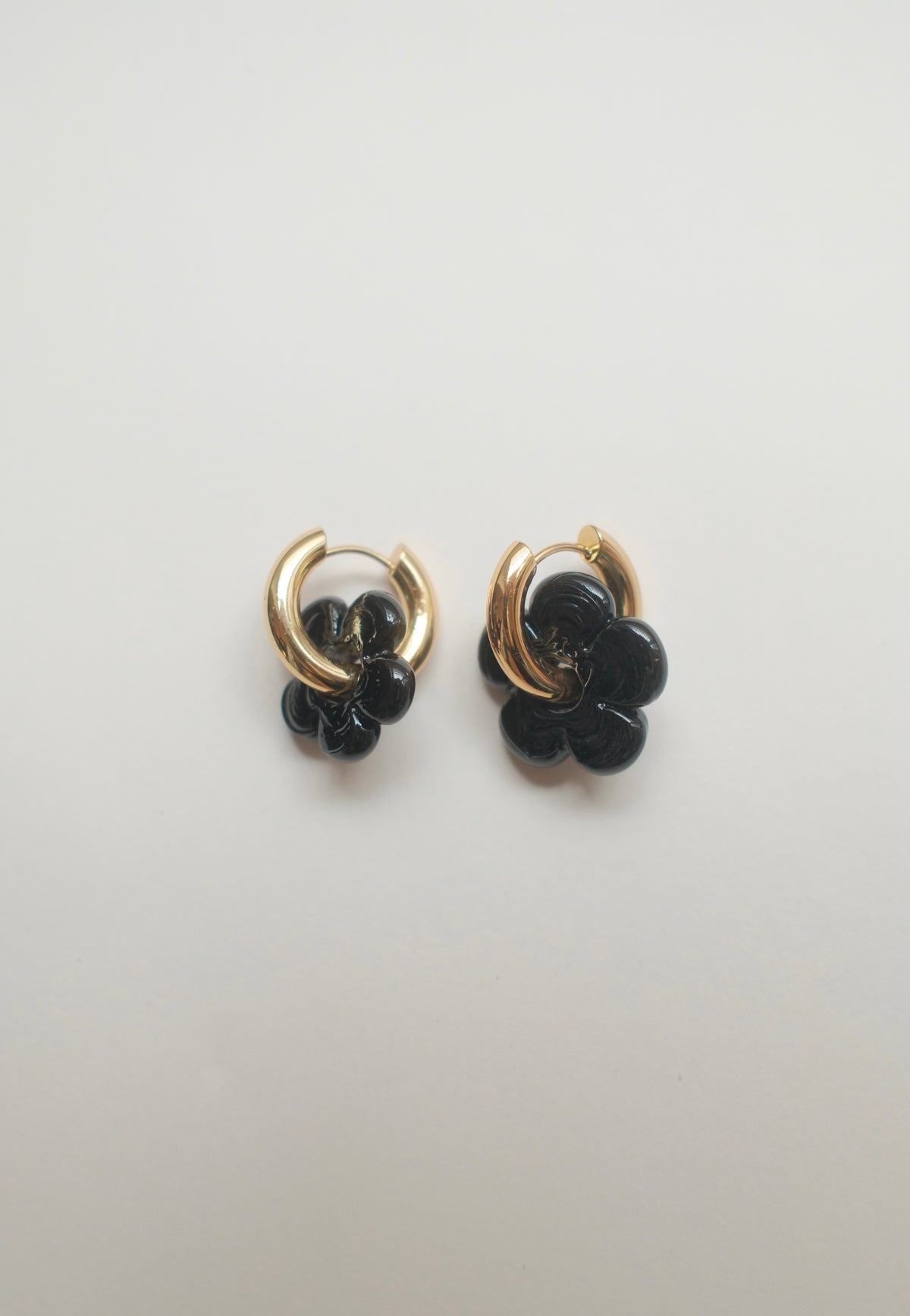 Isla Flower Earrings