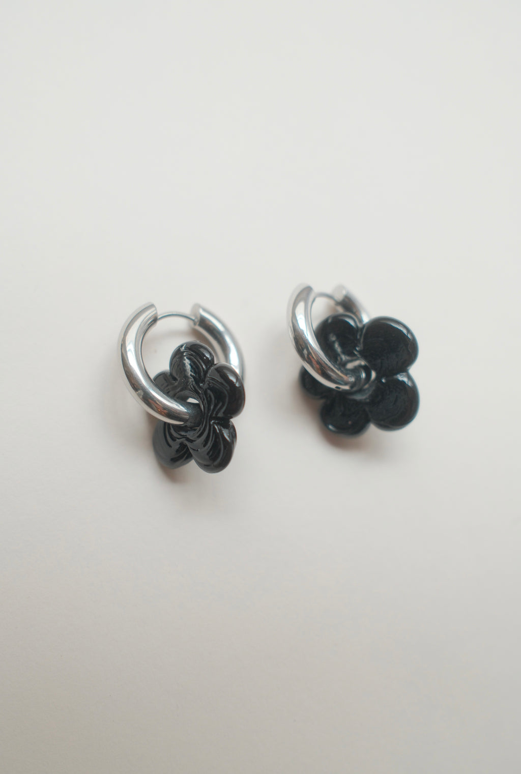 Isla Flower Earrings