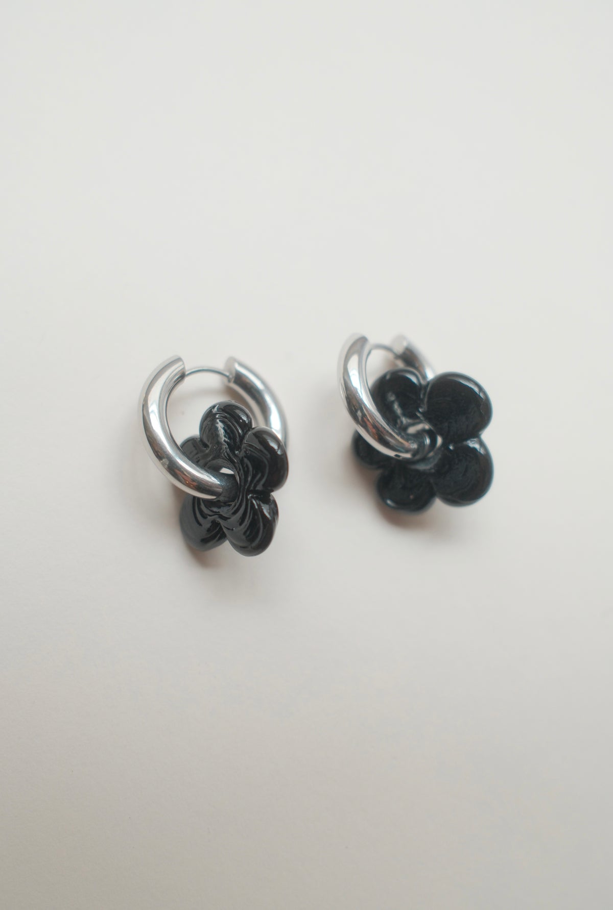 Isla Flower Earrings