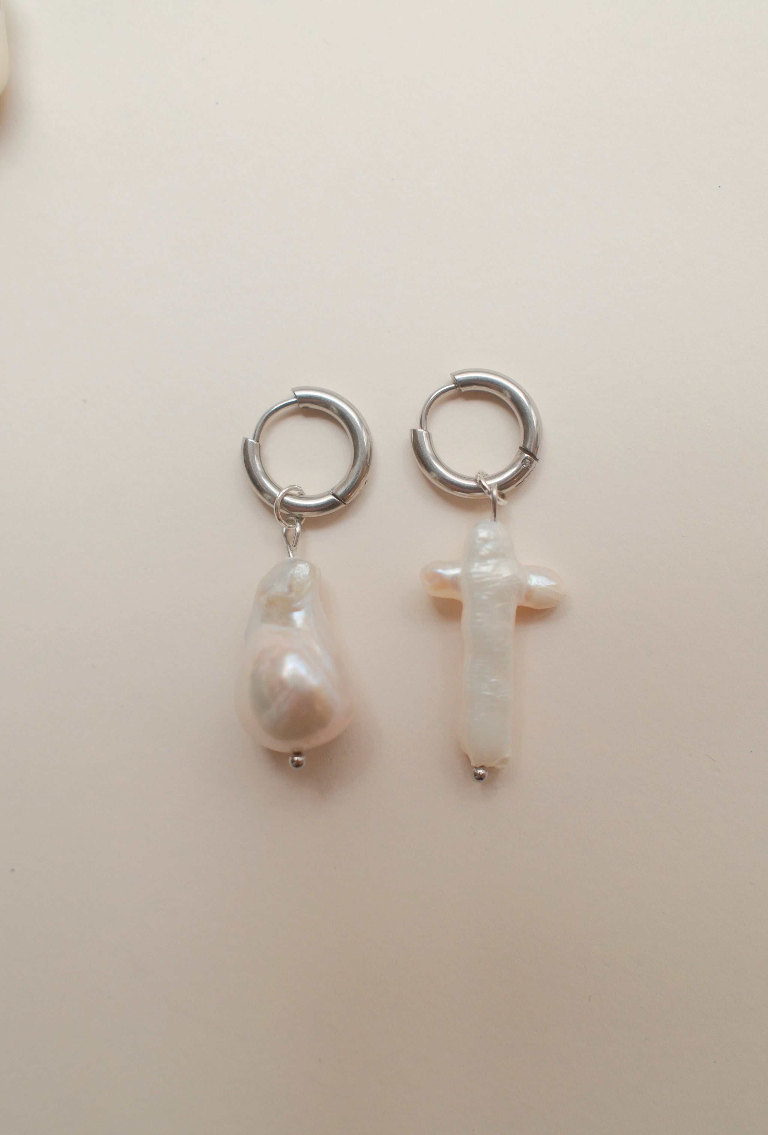 Nought & Cross Pearl Earrings