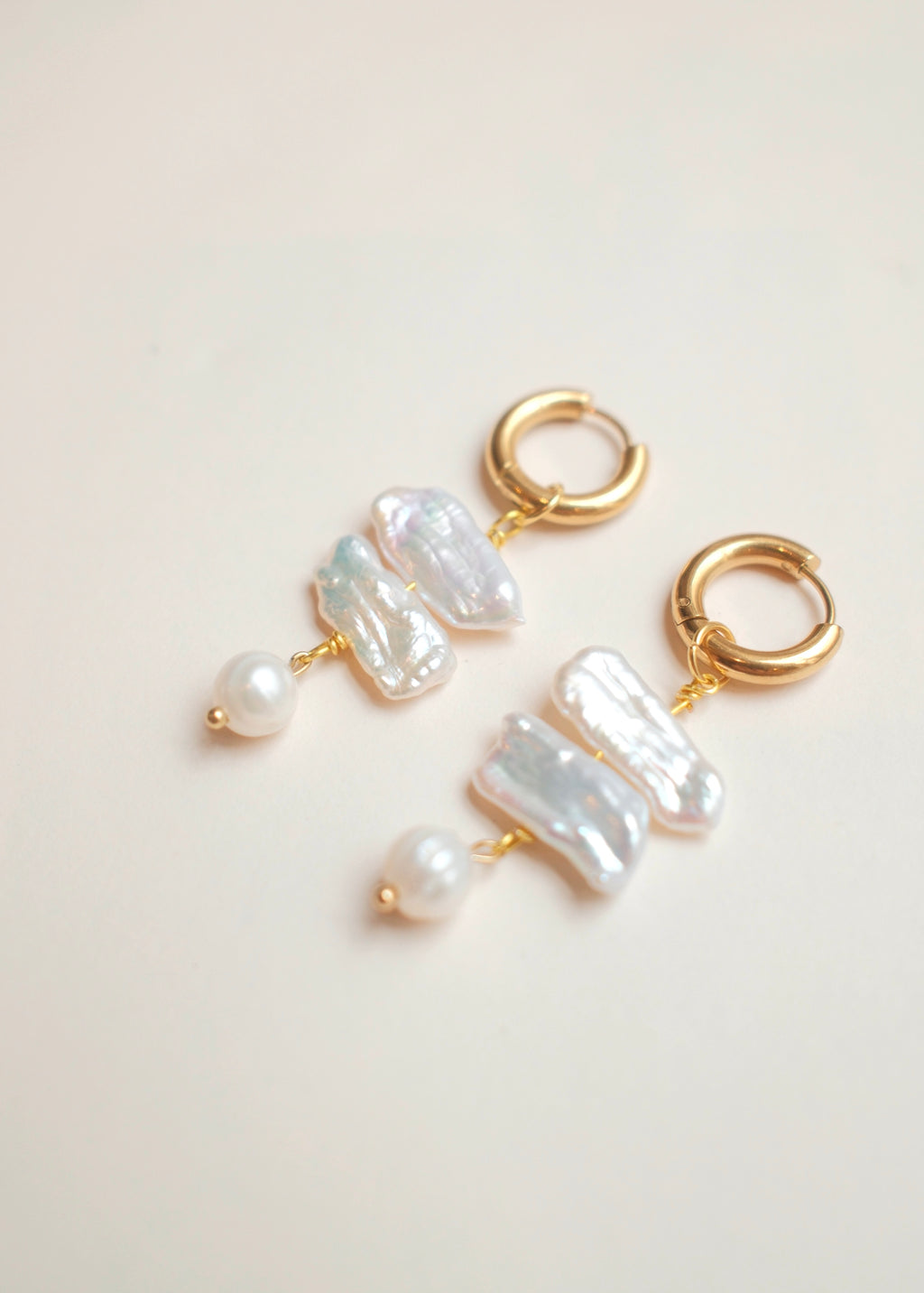 Horizontal Pearl Earrings