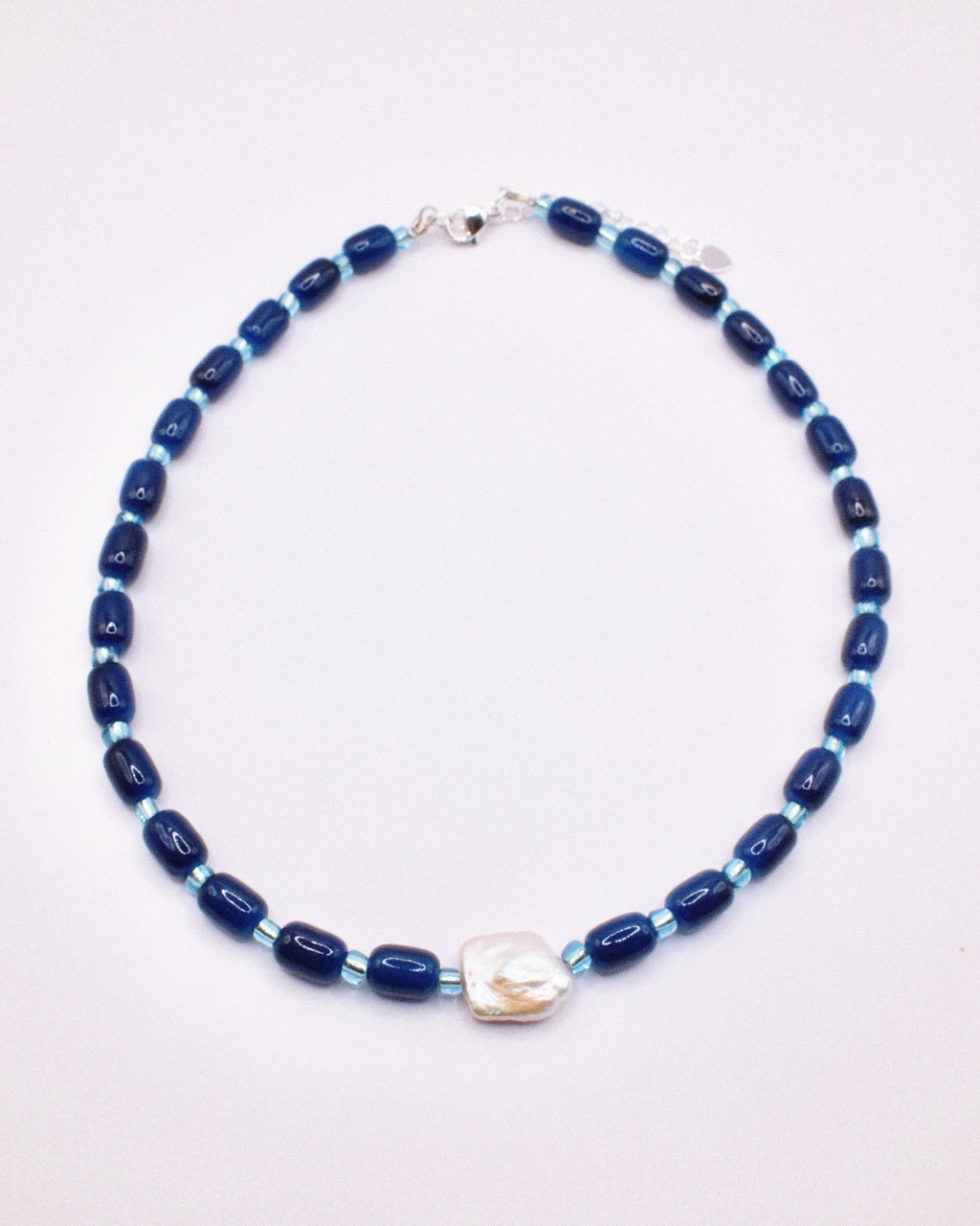Blue beaded pearl necklace