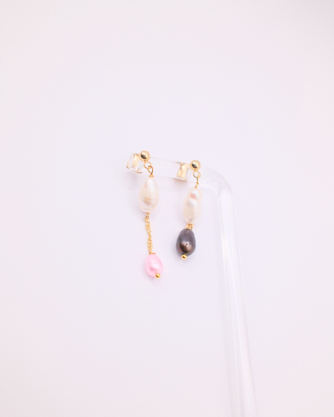 asymmetric pearl chain earrings